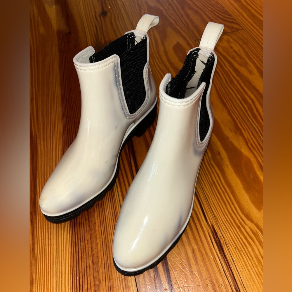 White Rubber Waterproof Ankle Boots